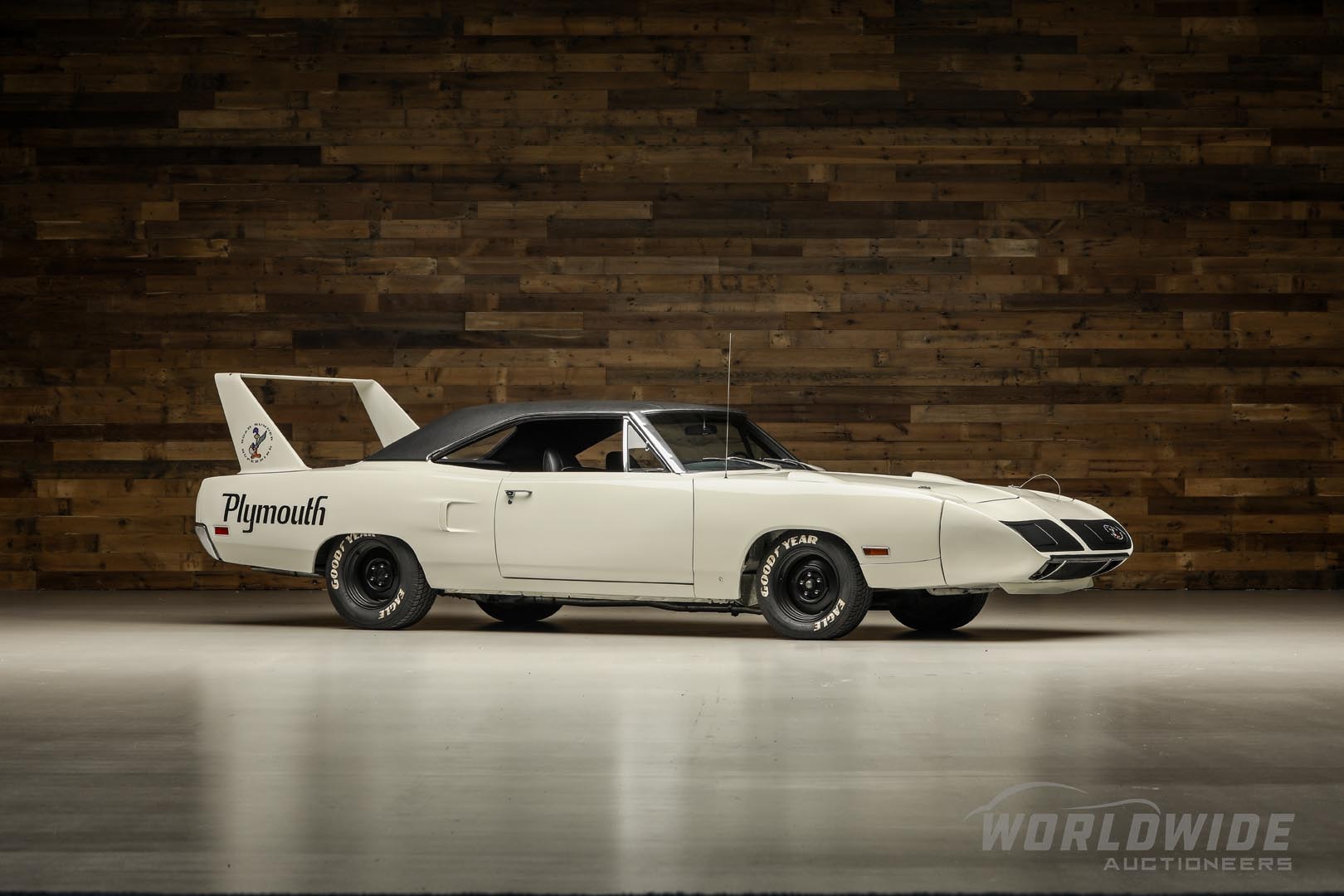 1970 Plymouth 440-4 Superbird — As seen on Richard Rawlings's Gas Monkey Garage YouTube Channel